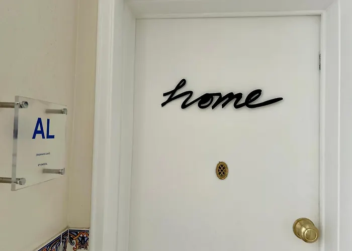 Salty Home's * Peniche